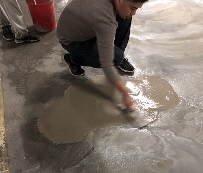 小区车库地面薄层修补